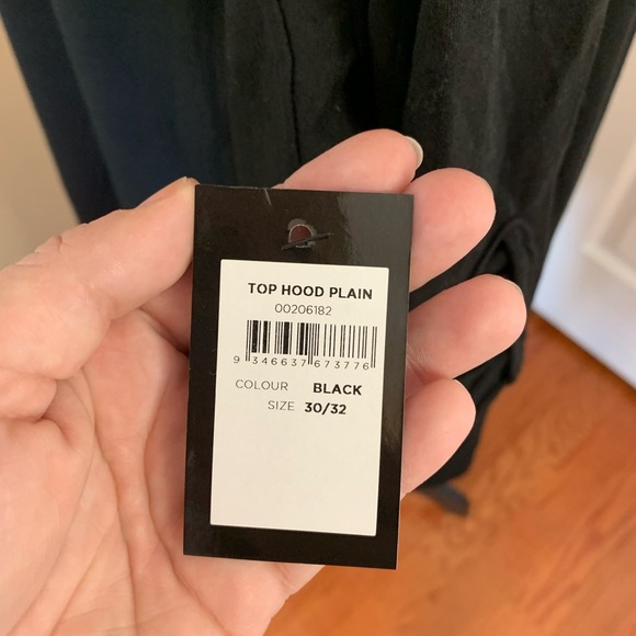 AVE Leisure, women’s top with hood, size 30/32 - Picture 2 of 11